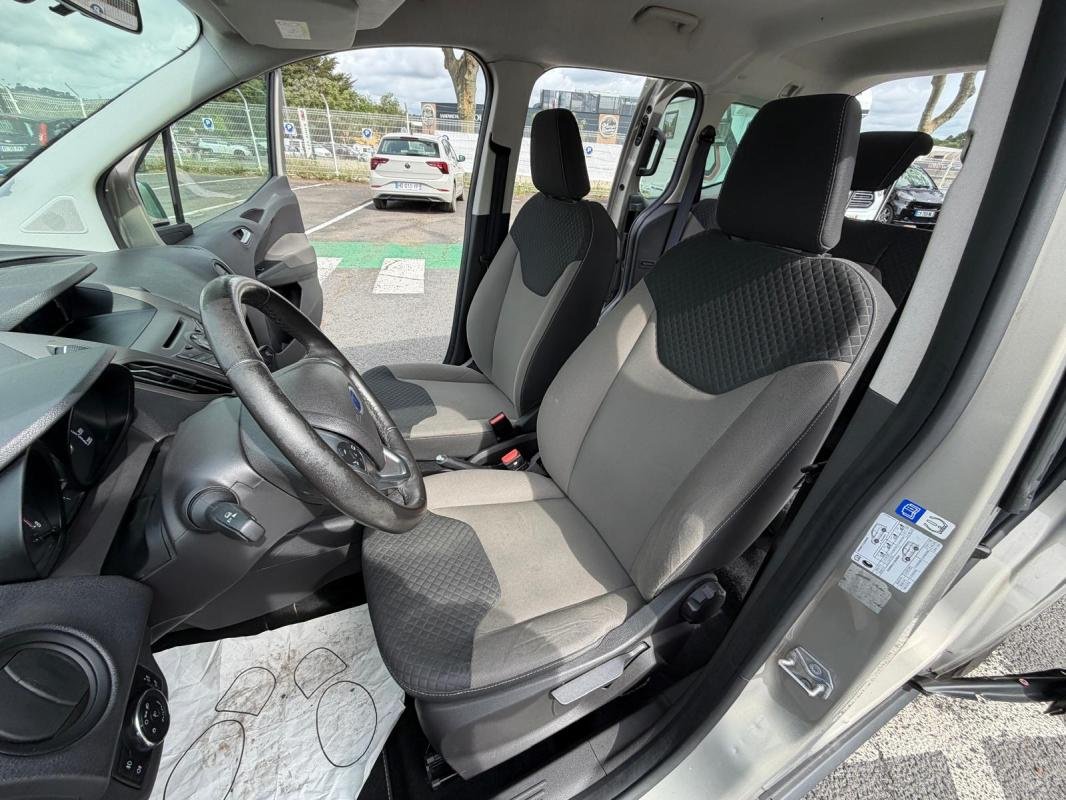 Ford Tourneo - Photo 10