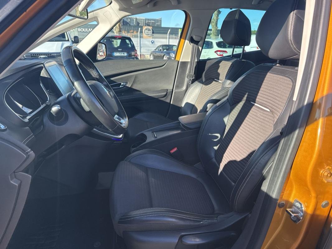 Renault Scénic - Photo 8