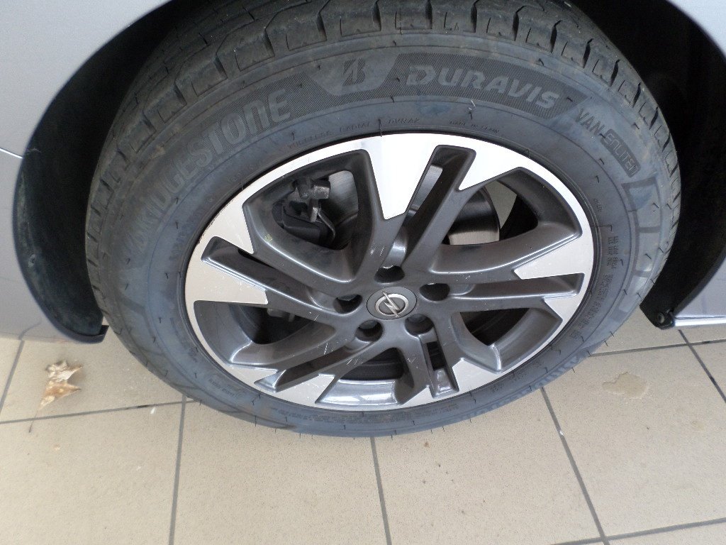 Opel Vivaro - Photo 13