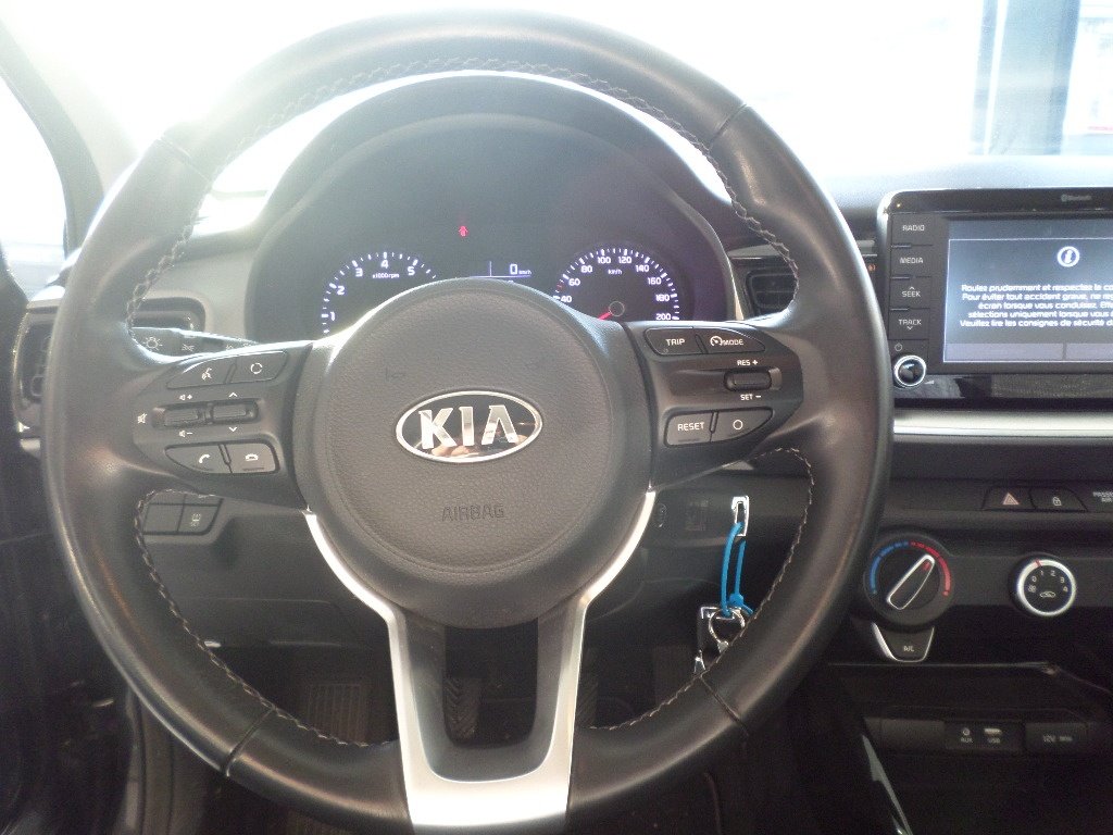 Kia Stonic - Photo 8
