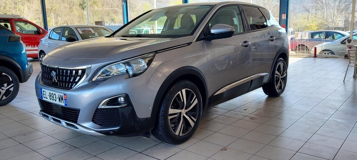 Peugeot 3008 - Photo 1