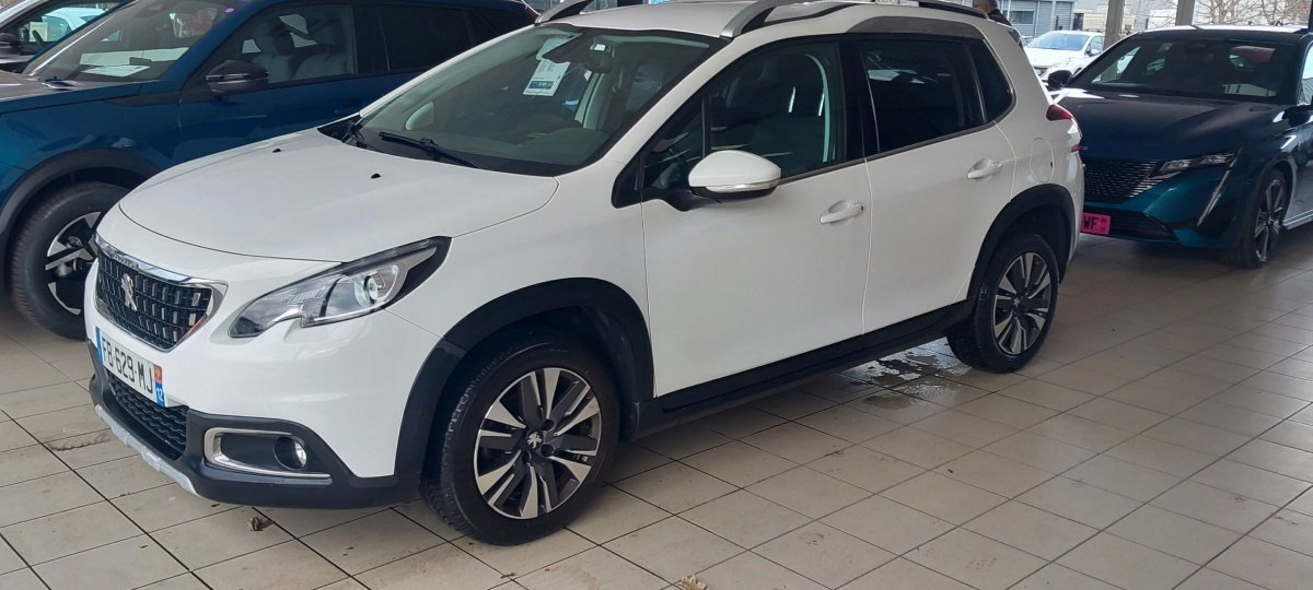 Peugeot 2008 - Photo 1