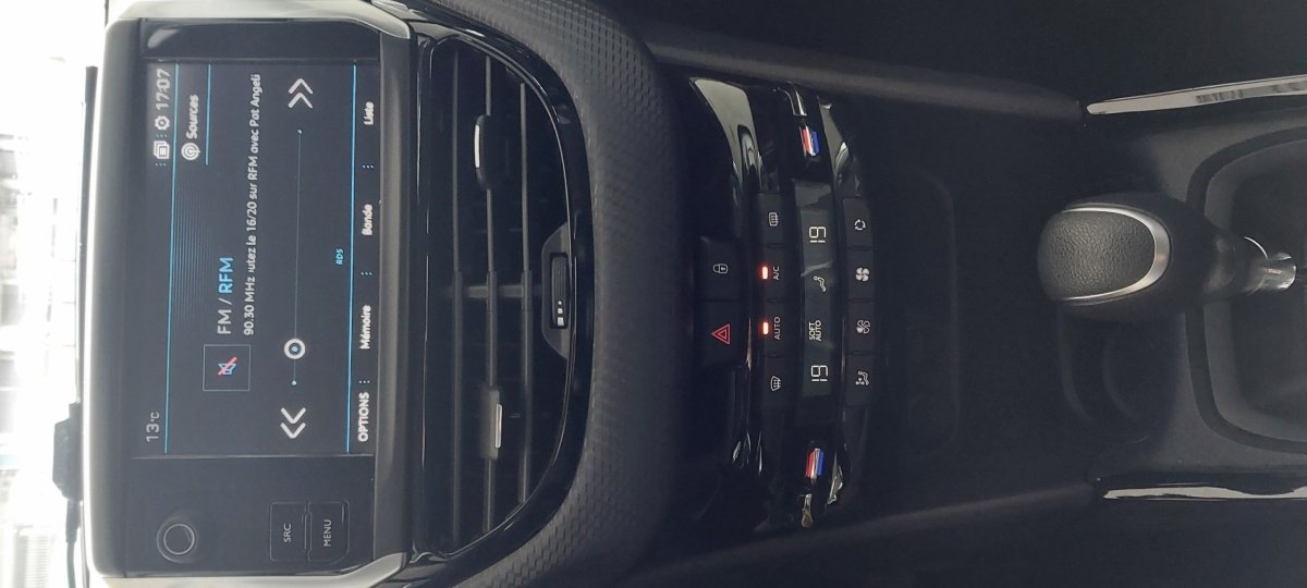 Peugeot 2008 - Photo 7