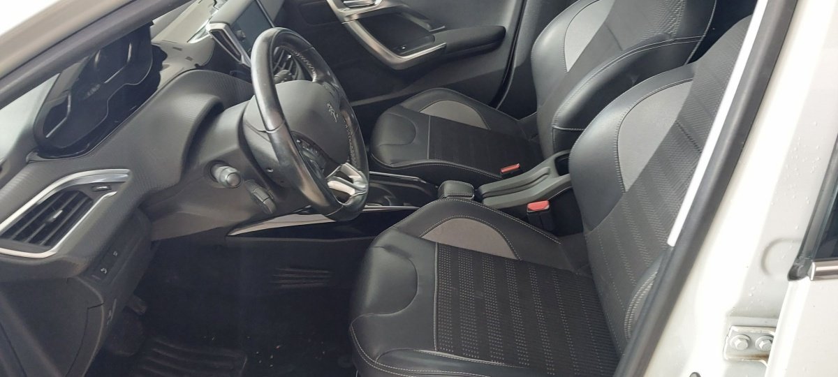 Peugeot 2008 - Photo 9