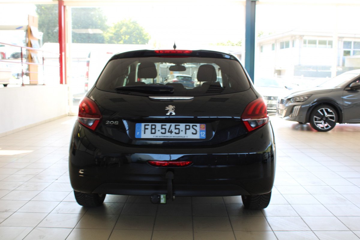 Peugeot 208 - Photo 5