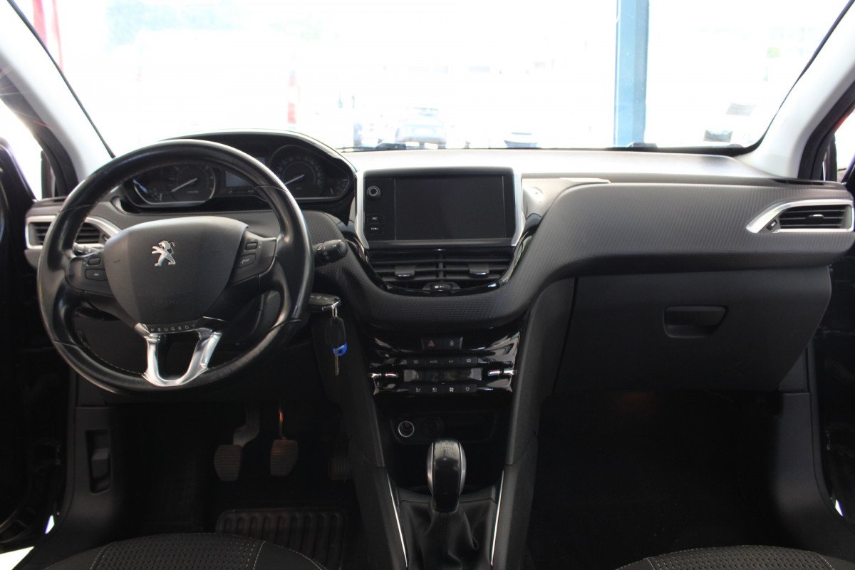 Peugeot 208 - Photo 7