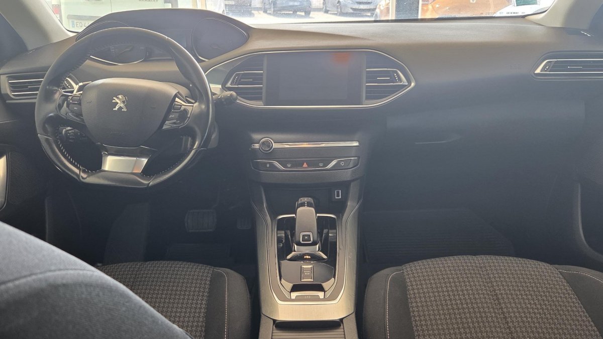Peugeot 308 - Photo 7