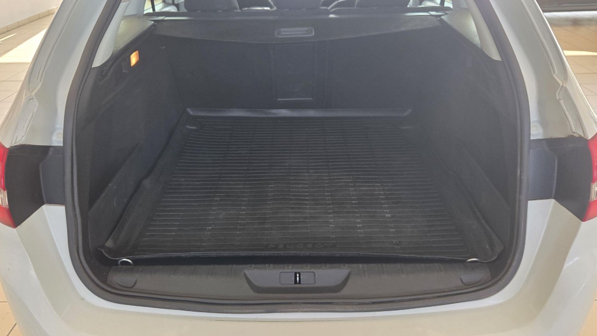 Peugeot 308 - Photo 9