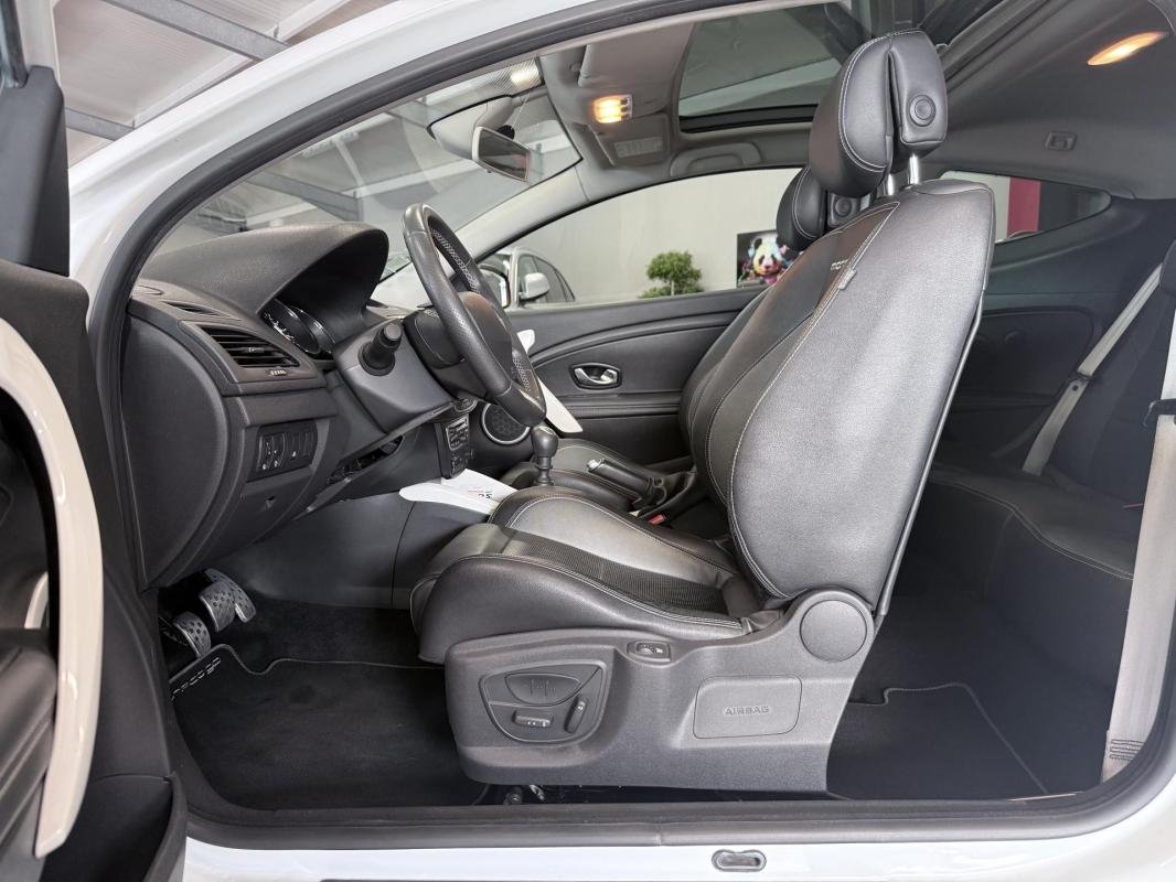 Renault Mégane - Photo 11