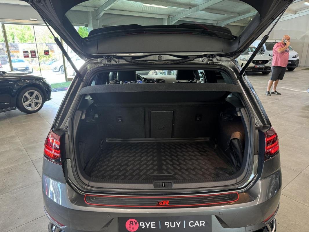Volkswagen Golf - Photo 11