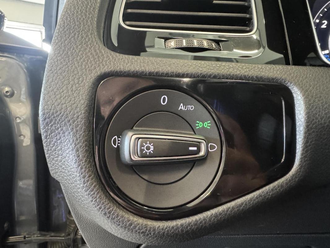 Volkswagen Golf - Photo 21