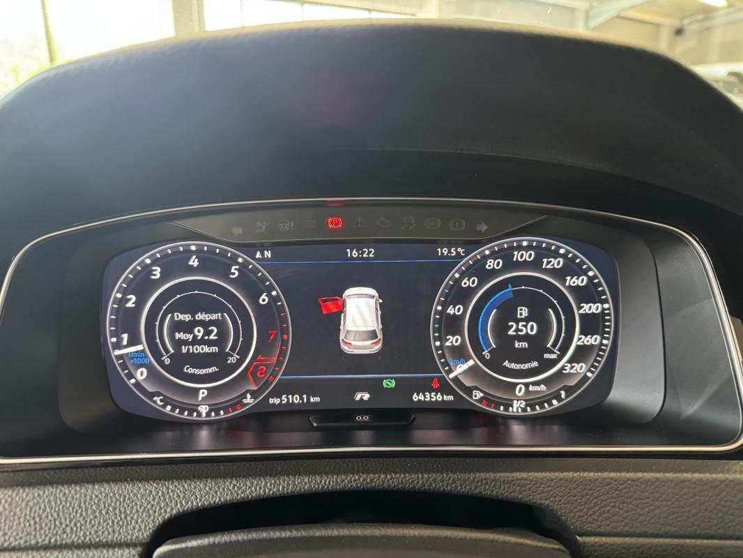 Volkswagen Golf - Photo 26