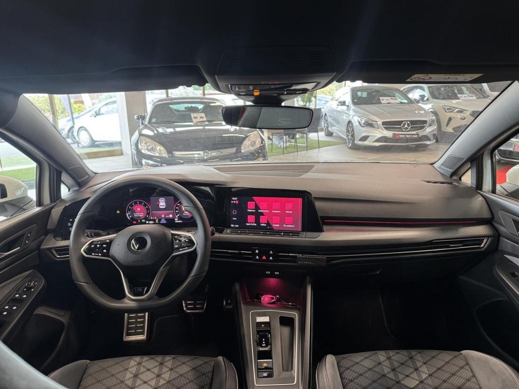 Volkswagen Golf - Photo 13