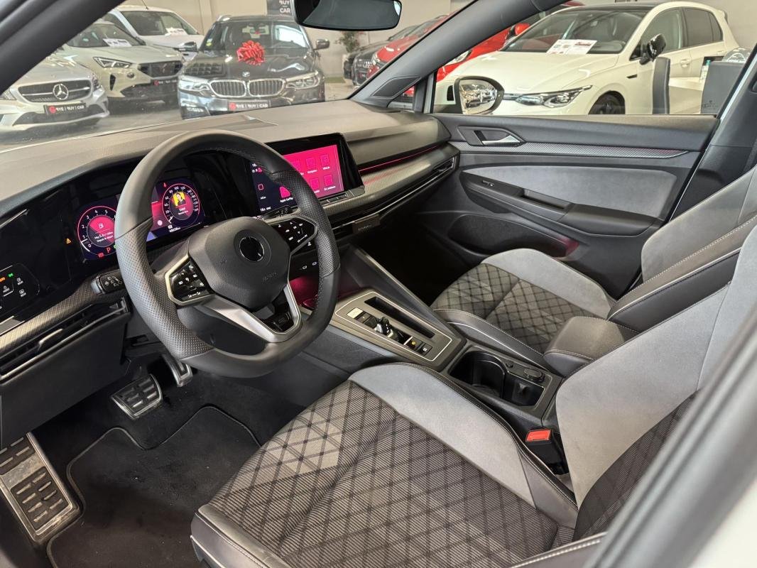 Volkswagen Golf - Photo 17
