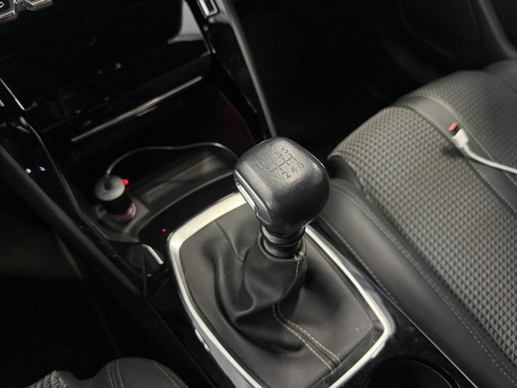 Peugeot 208 - Photo 27