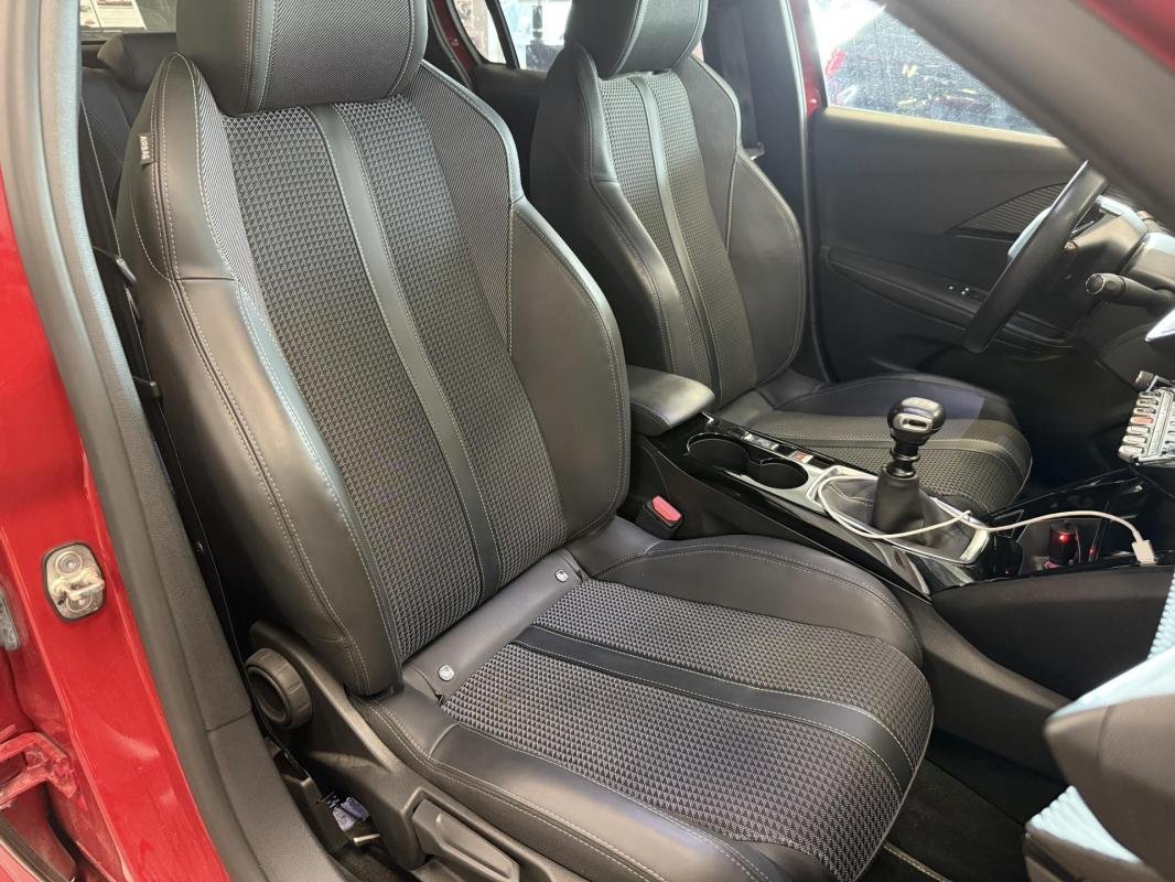 Peugeot 208 - Photo 7