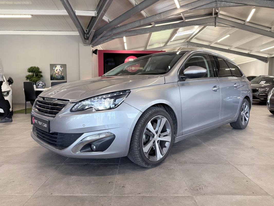 Peugeot 308 - Photo 1