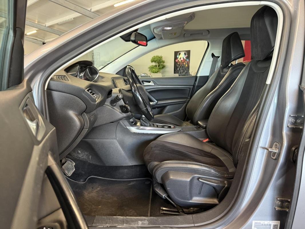 Peugeot 308 - Photo 11