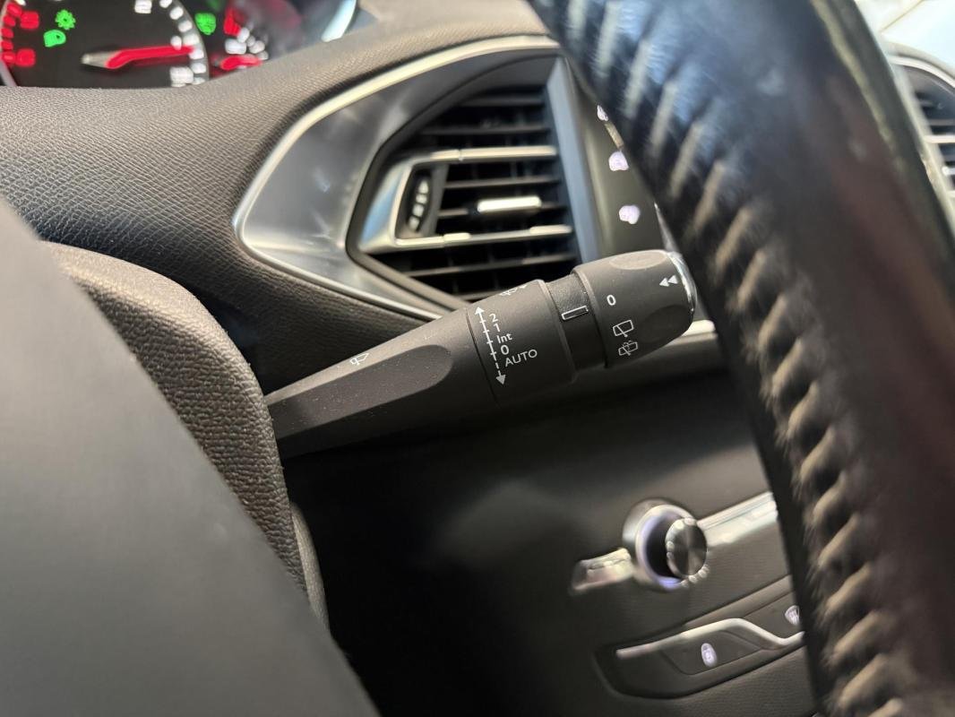 Peugeot 308 - Photo 15