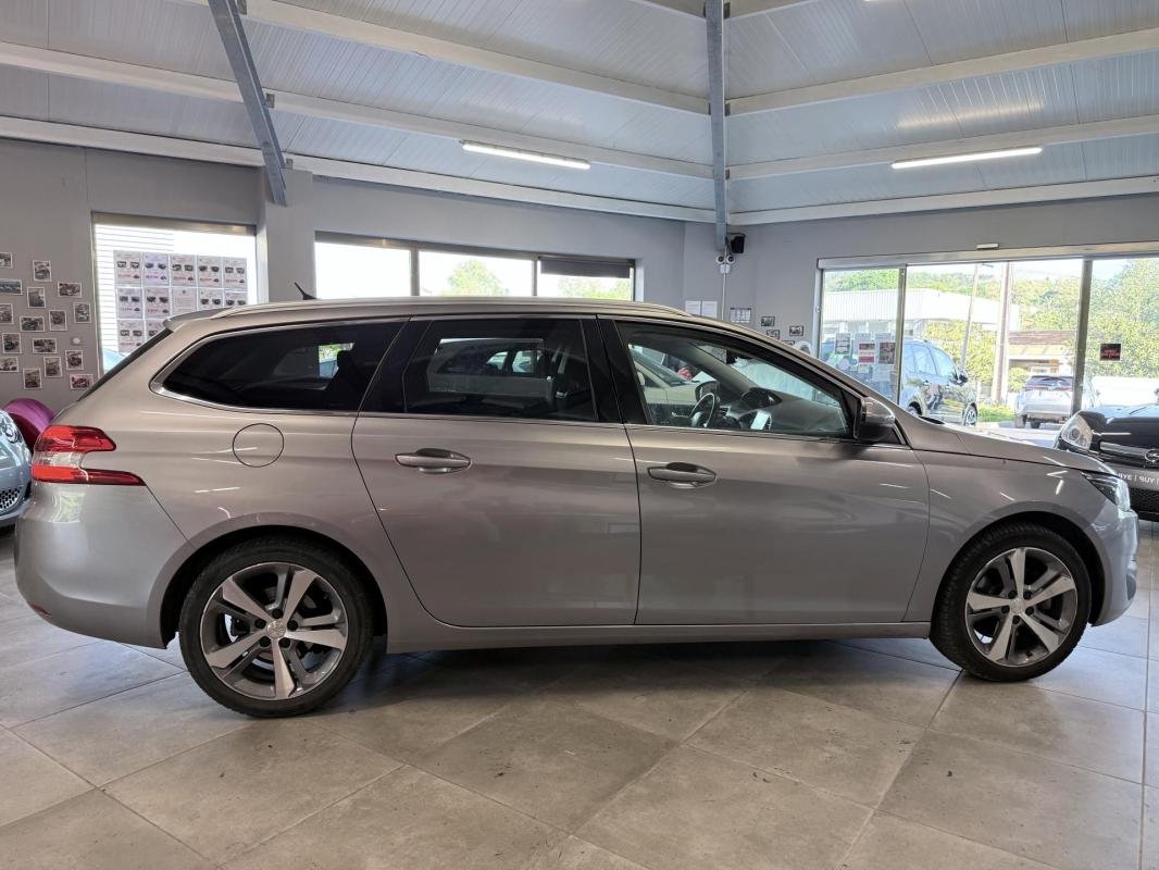 Peugeot 308 - Photo 32
