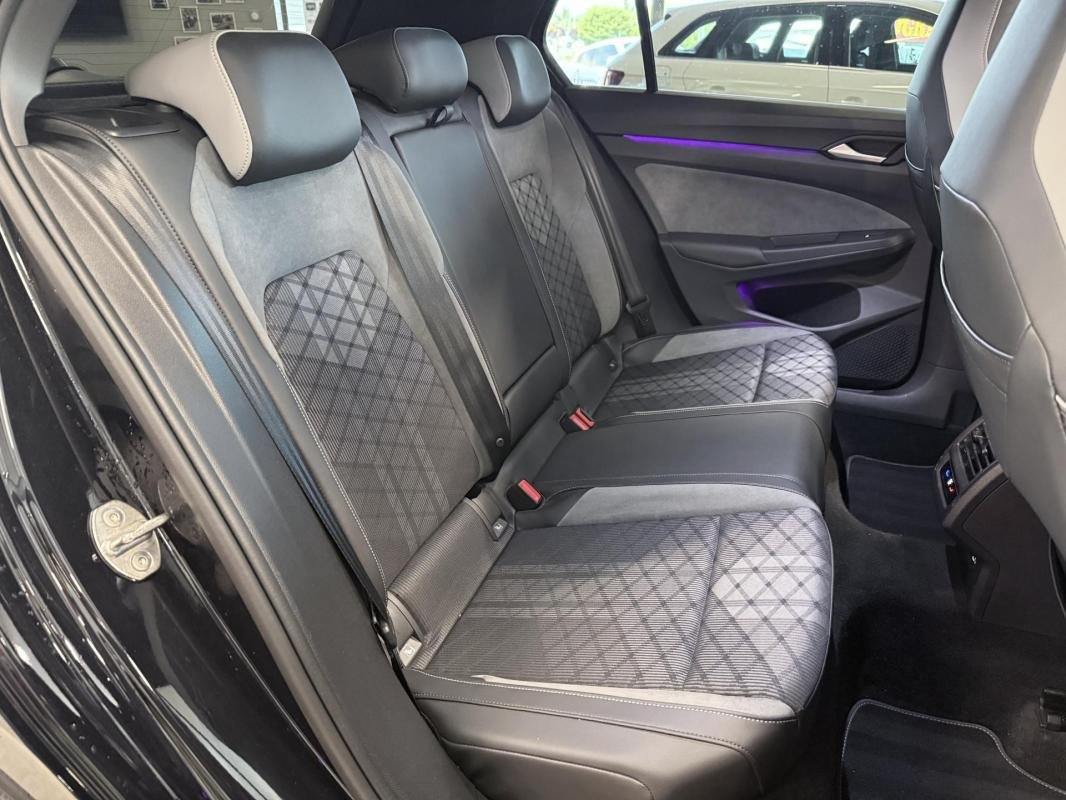 Volkswagen Golf - Photo 8