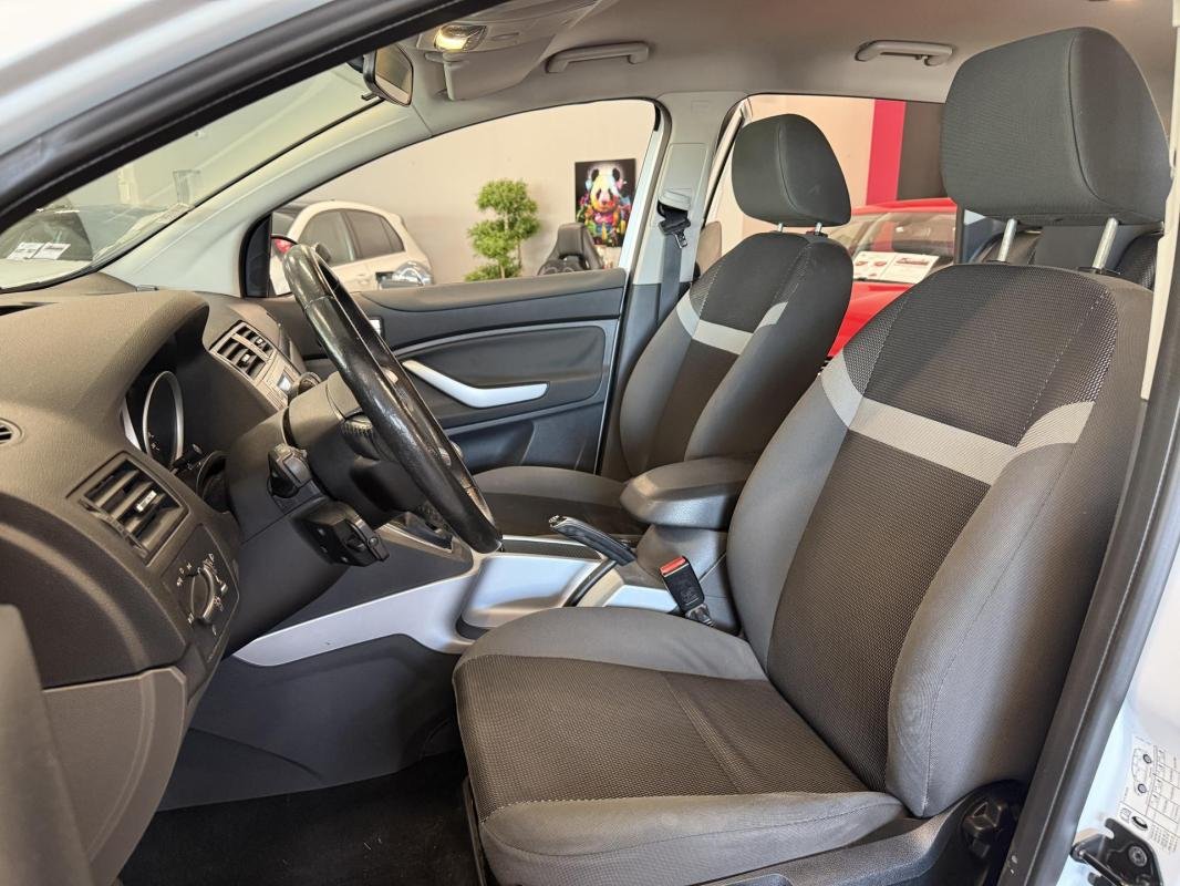 Ford Kuga - Photo 11