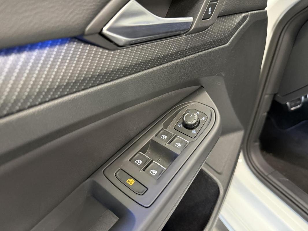 Volkswagen Golf - Photo 17