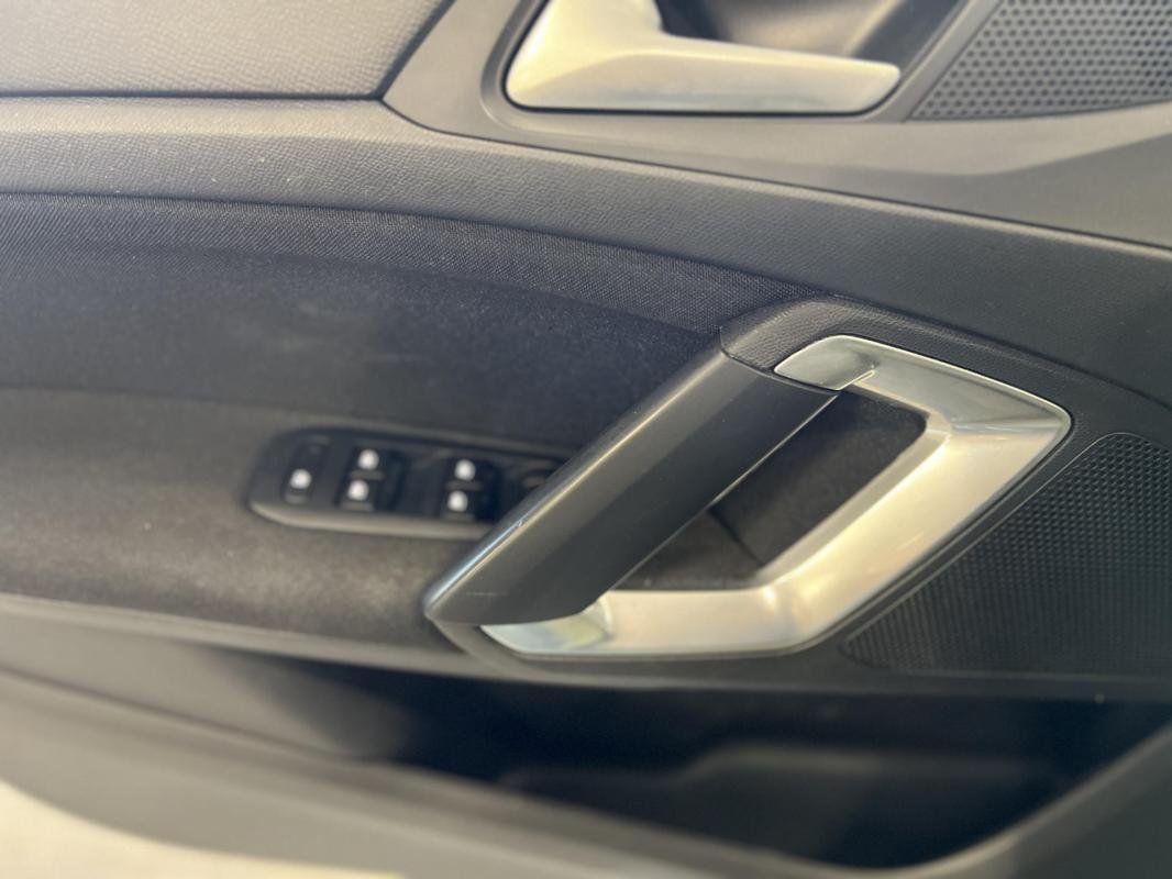 Peugeot 308 - Photo 19
