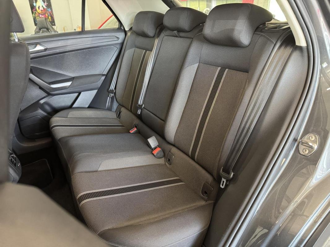 Volkswagen T-Roc - Photo 11