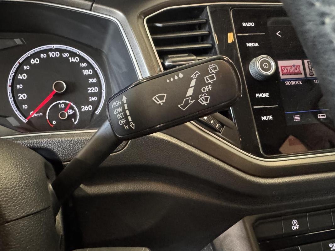 Volkswagen T-Roc - Photo 19