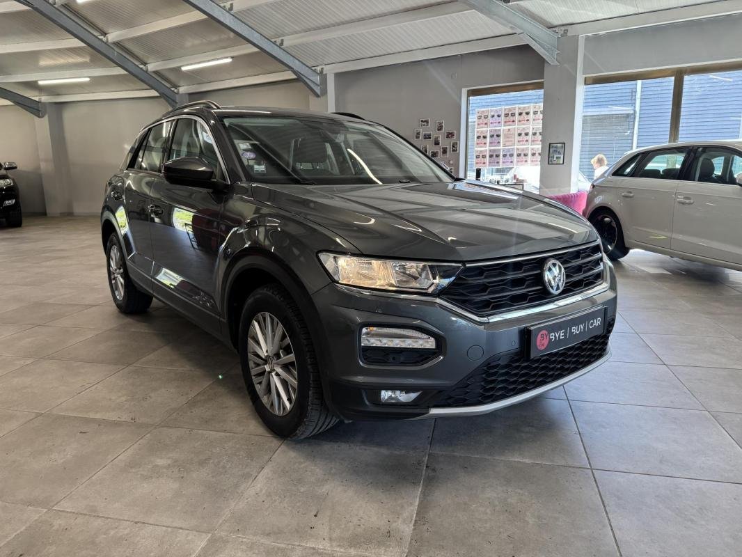 Volkswagen T-Roc - Photo 2