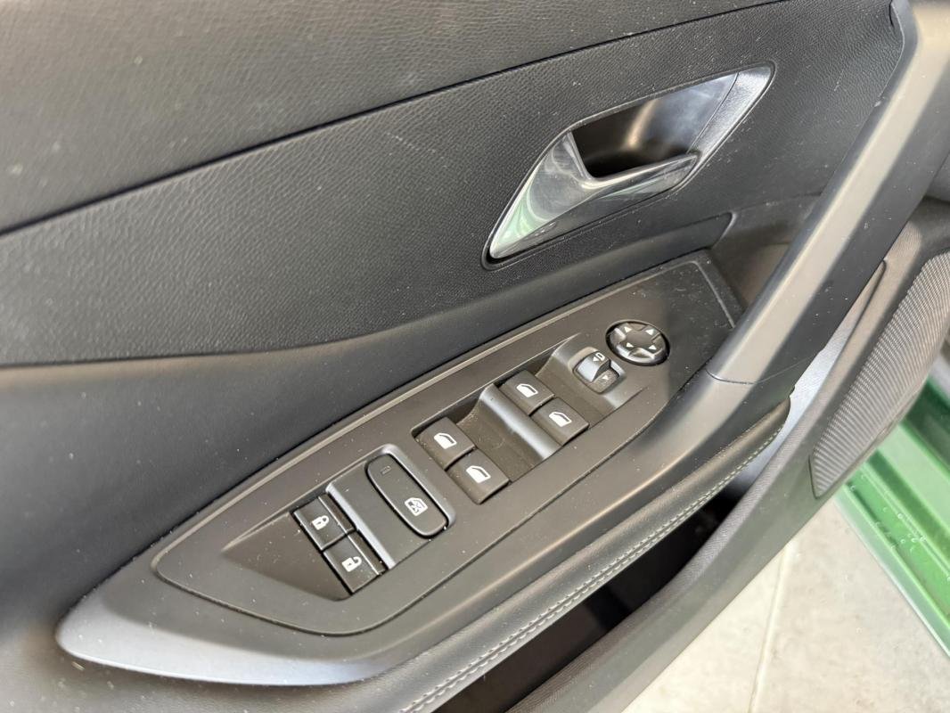 Peugeot 308 - Photo 15