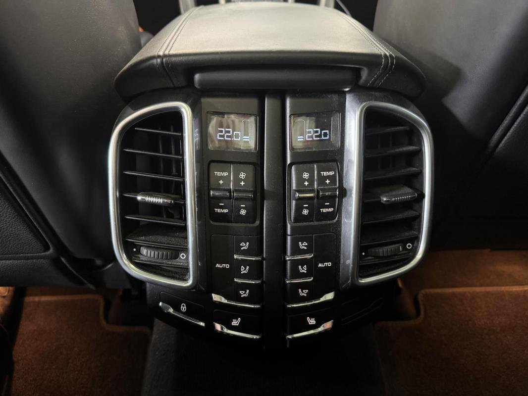 Porsche Cayenne - Photo 17