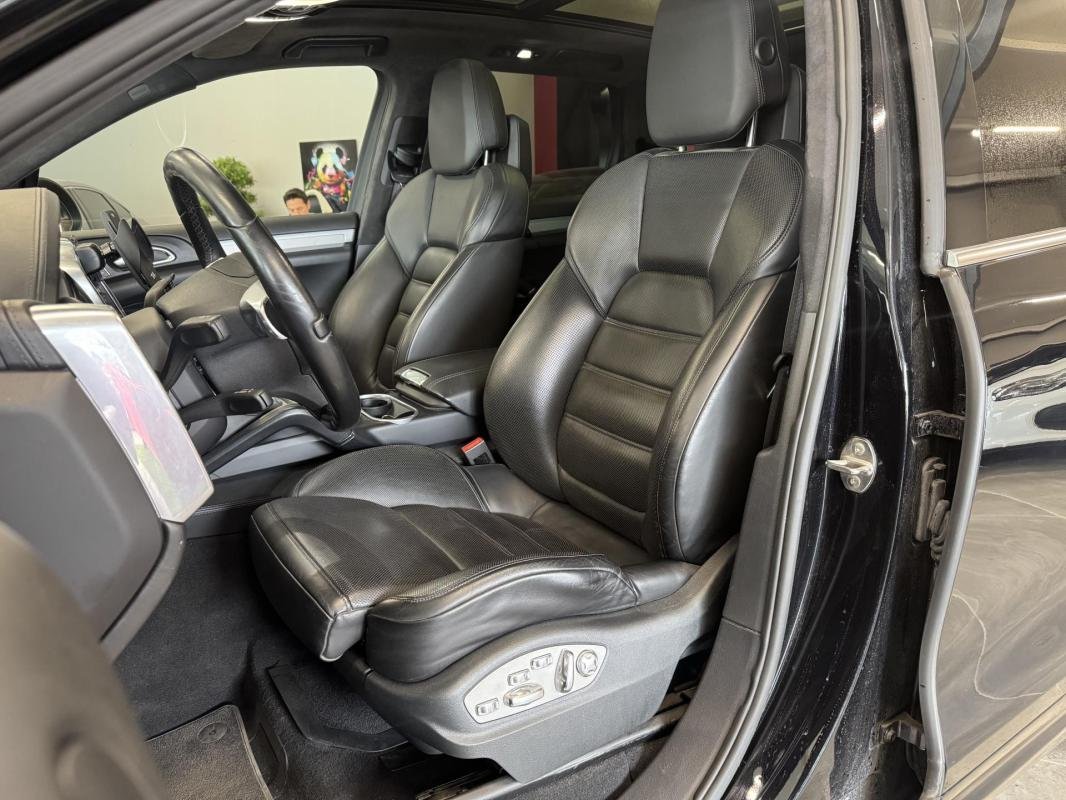 Porsche Cayenne - Photo 24