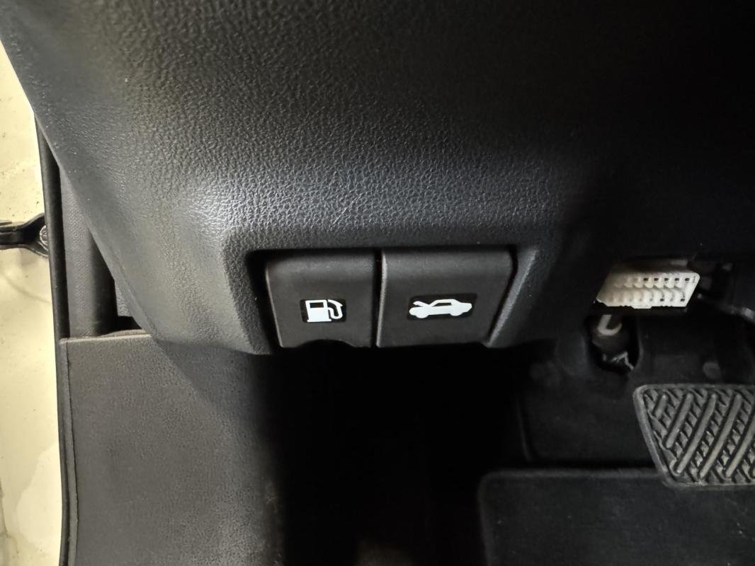 Nissan Juke - Photo 23