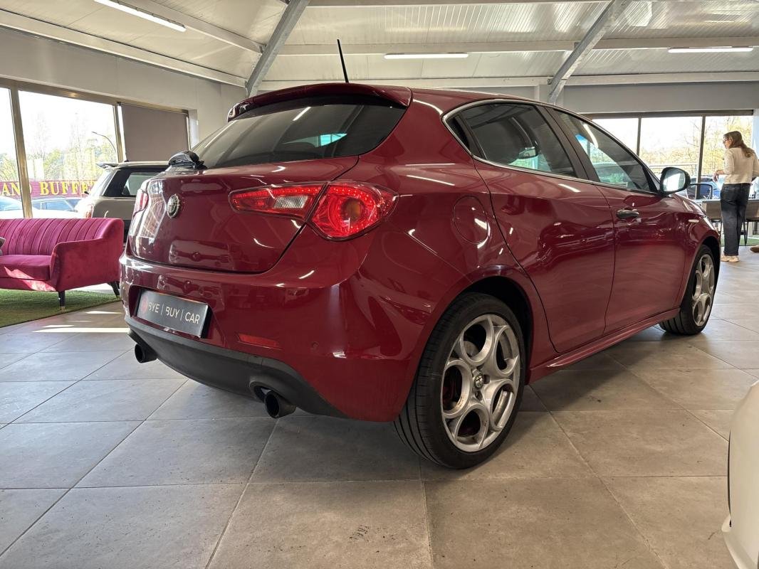 Alfa Romeo Giulietta - Photo 3