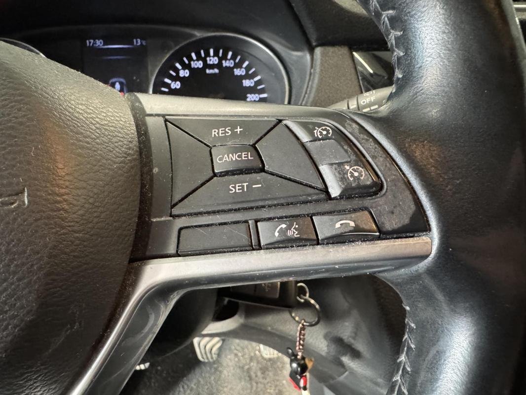 Nissan Qashqai - Photo 22