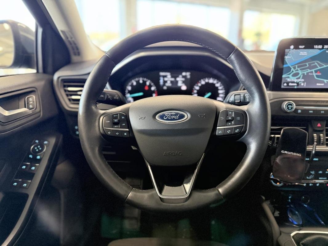 Ford Focus - Photo 13