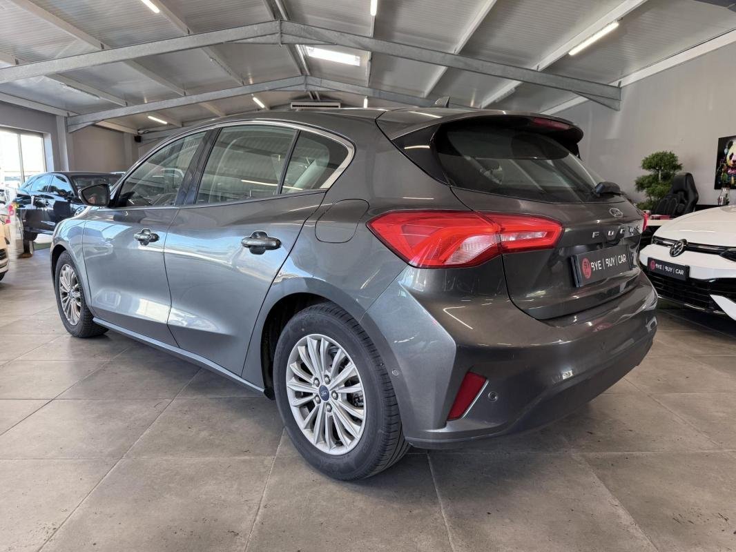 Ford Focus - Photo 4