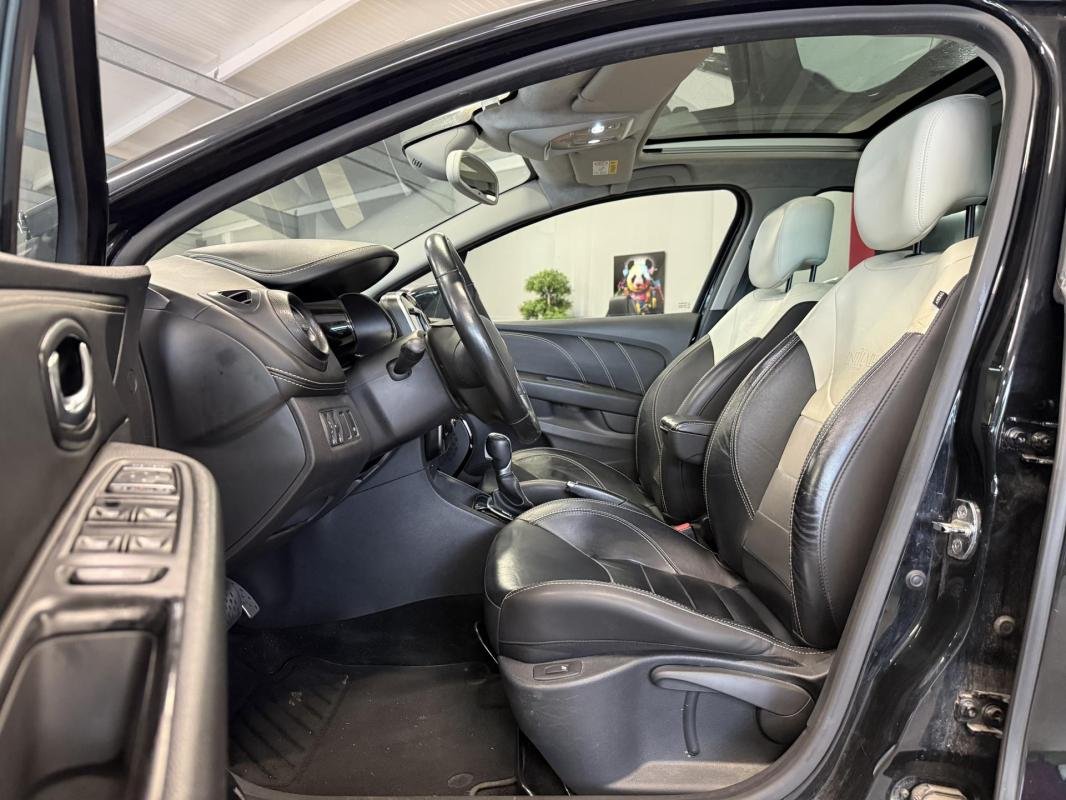 Renault Clio - Photo 11