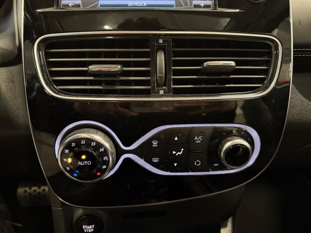 Renault Clio - Photo 25