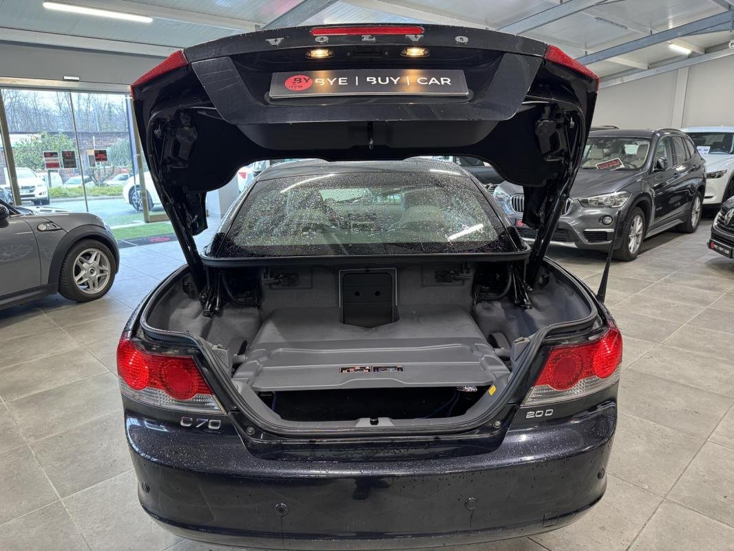 Volvo C70 - Photo 11