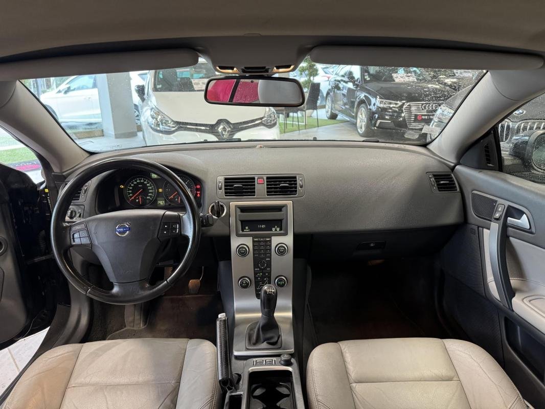 Volvo C70 - Photo 12
