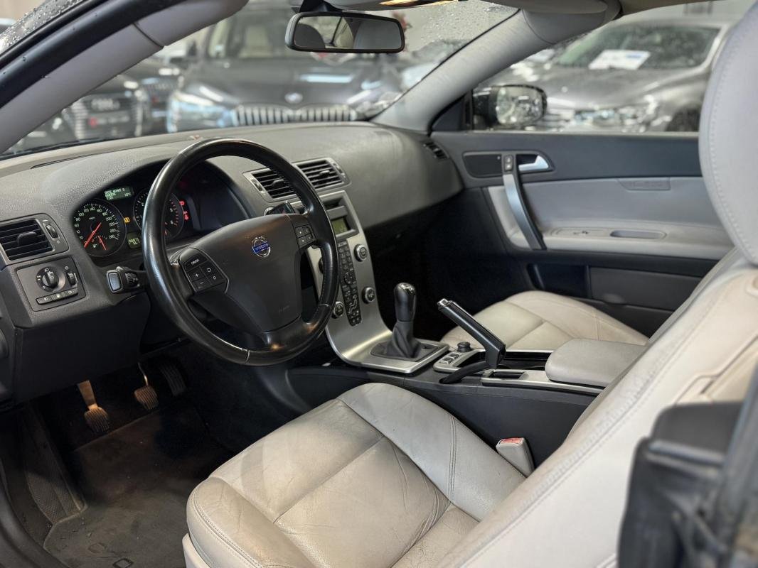 Volvo C70 - Photo 15