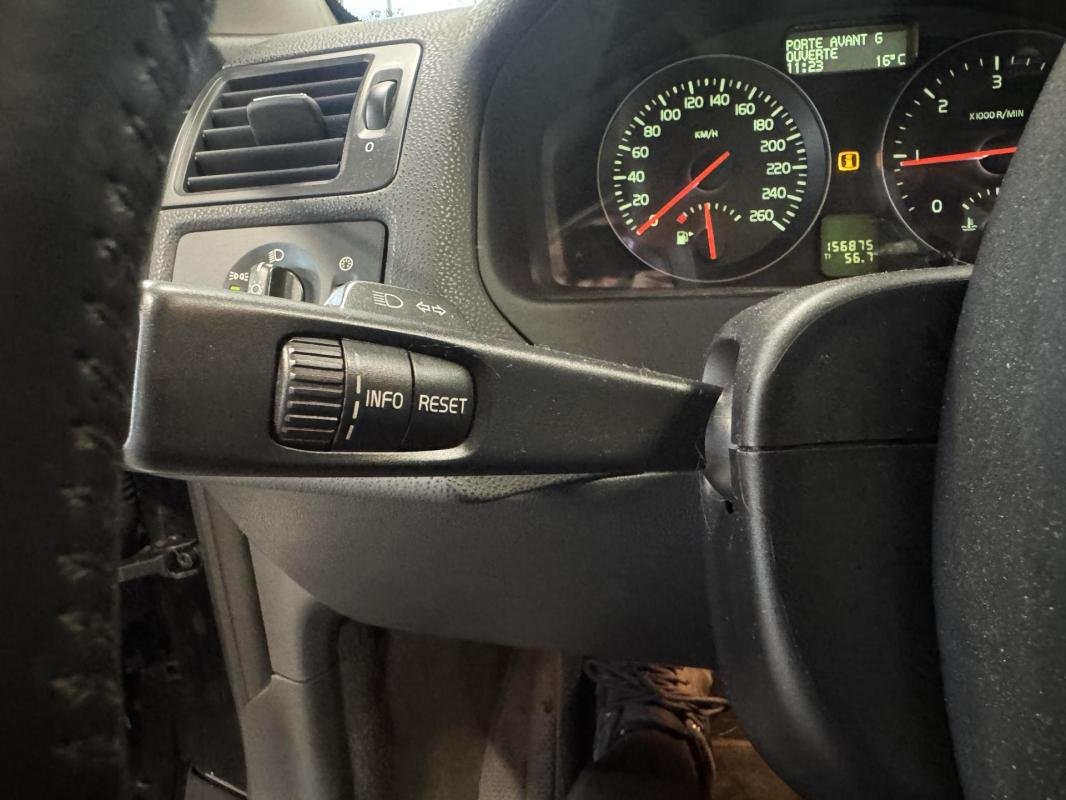 Volvo C70 - Photo 24