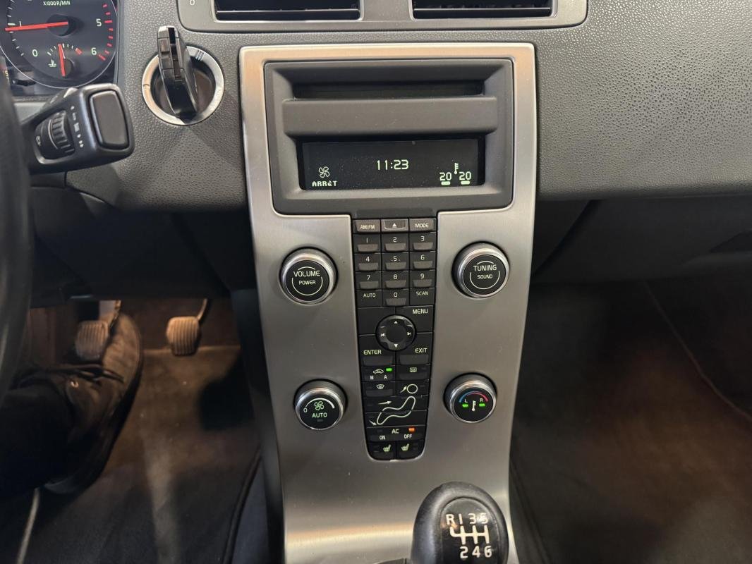 Volvo C70 - Photo 26