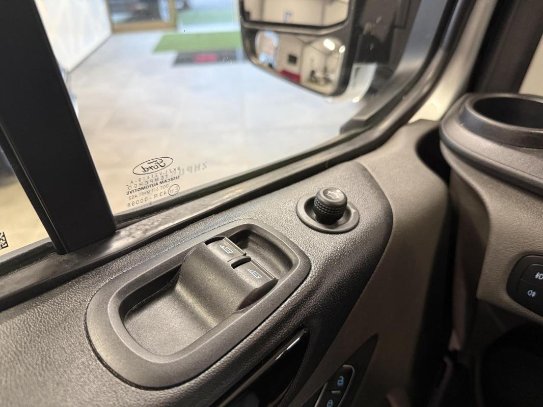 Ford Transit Custom - Photo 14