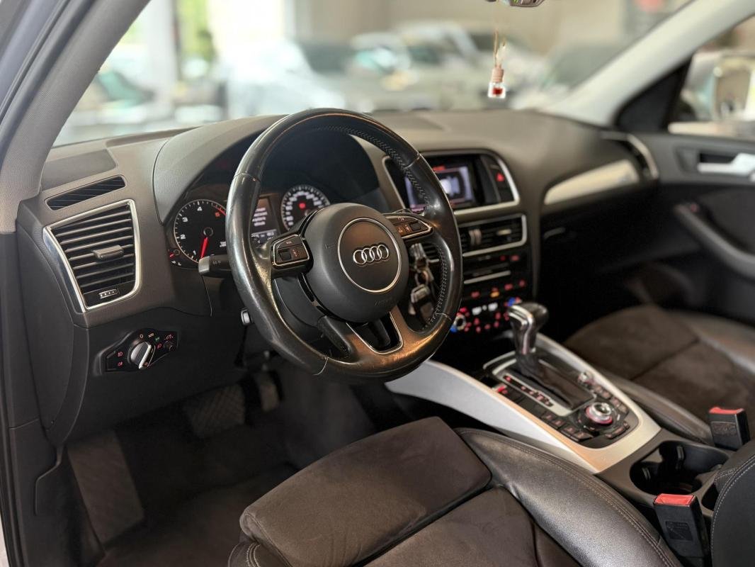 Audi Q5 - Photo 14