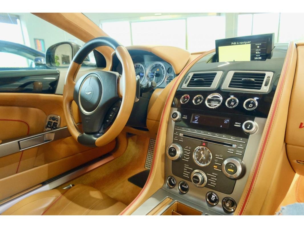 Aston Martin Virage - Photo 14