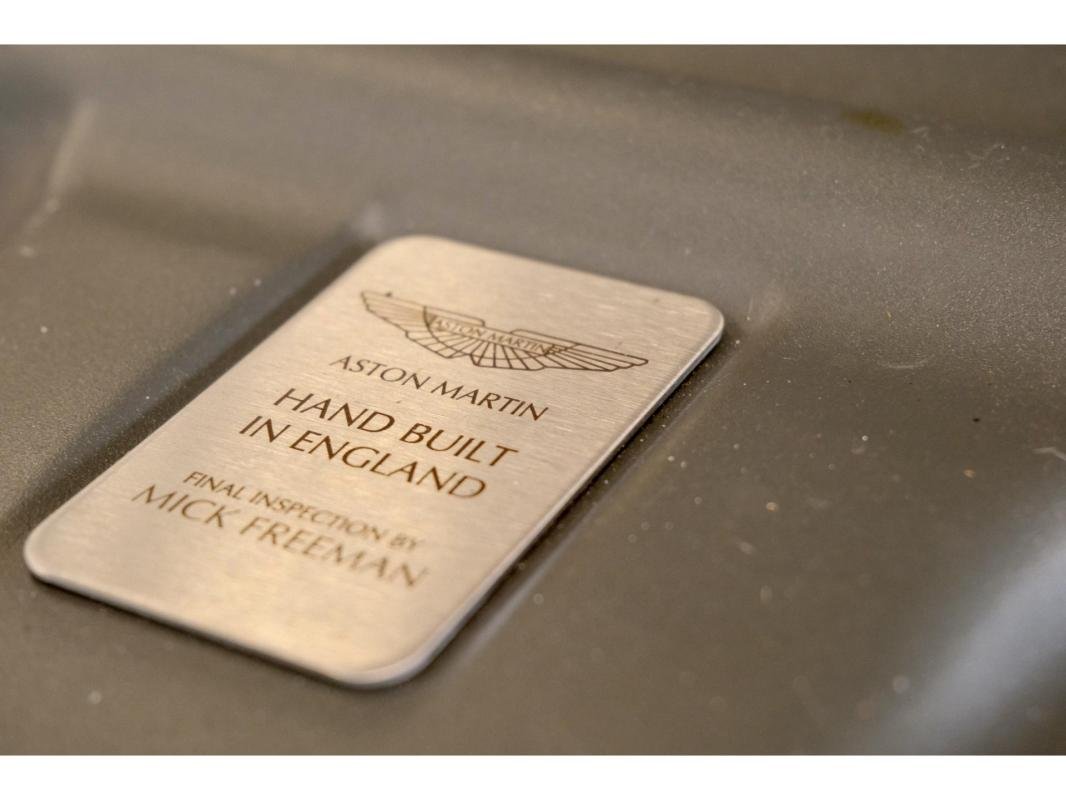 Aston Martin Virage - Photo 37